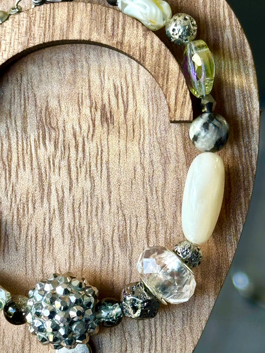 Bracelet « Éclat Lunaire » – Collection SOLI Luxury