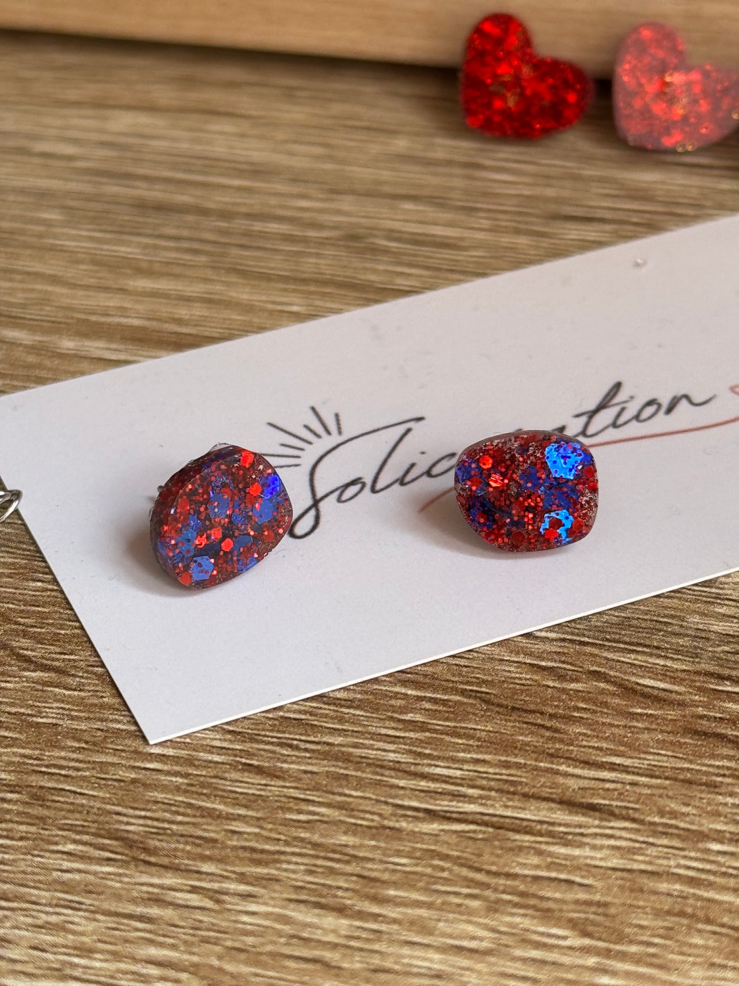 Boucles d’oreilles artisanales résine