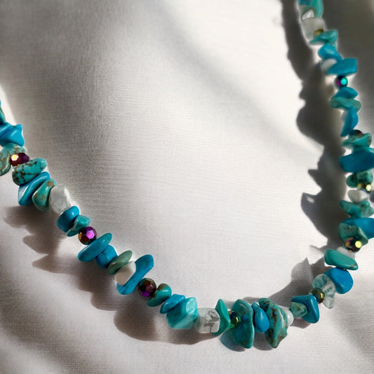 Collier de pierres turquoise fait main